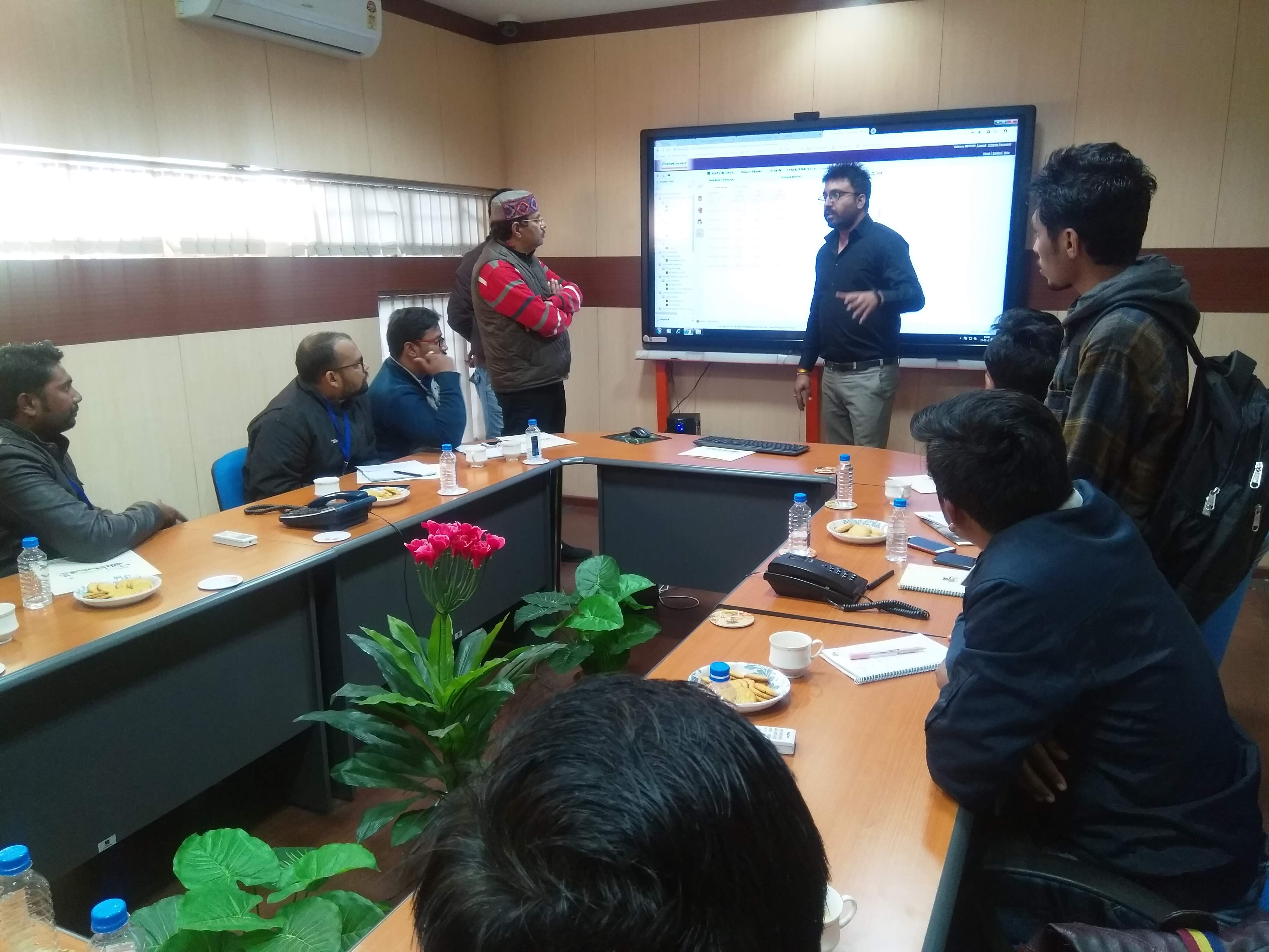 Shri Sanjeev Kanchan, CSE, New Delhi making presentation